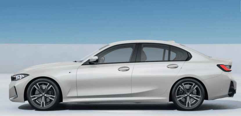 Bmw 330e M Sport 20263 | ยางรถยนต์ ราคาอัปเดต 2026 ครบทุกยี่ห้อ รวมยาง Ev | Autotirechecking Side view of a white four-door sedan with alloy wheels parked on a light surface against a blue sky.