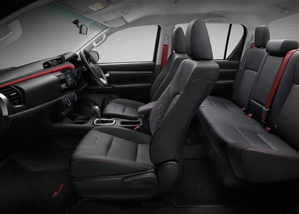 Hilux2017interior2 | ยางรถยนต์ ราคาอัปเดต 2026 ครบทุกยี่ห้อ รวมยาง Ev | Autotirechecking