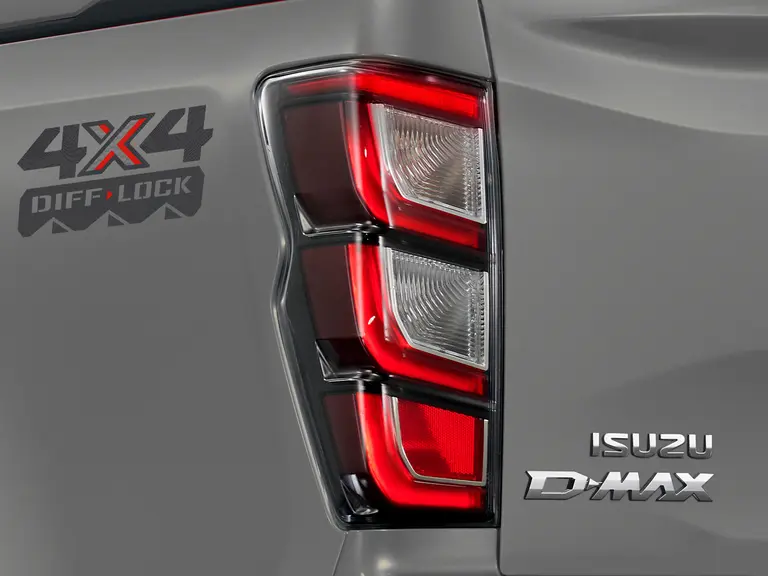 Isuzu Dmax 20257 | ยางรถยนต์ ราคาอัปเดต 2026 ครบทุกยี่ห้อ รวมยาง Ev | Autotirechecking
