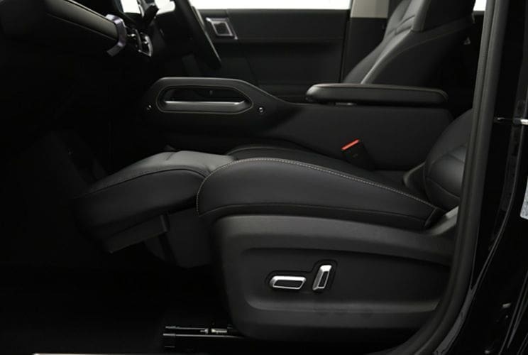 Jaecoo 6t Reev Front Passenger Seat | ยางรถยนต์ ราคาอัปเดต 2026 ครบทุกยี่ห้อ รวมยาง Ev | Autotirechecking เบาะผู้โดยสารด้านหน้าพร้อมที่รองน่องของ JAECOO 6T REEV ULTRA