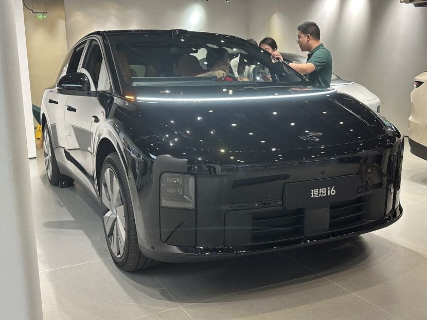 มุมภายนอกของ Li Auto i6 รถยนต์ไฟฟ้ารุ่นที่ถ่ายในจีน