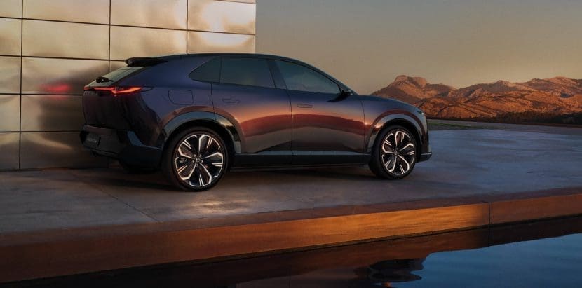 Mazda Cx6e สเปคไทย สี Nightfall Violet ภาพจาก Mazda Thailand | ยางรถยนต์ ราคาอัปเดต 2026 ครบทุกยี่ห้อ รวมยาง Ev | Autotirechecking Mazda CX-6e สี Nightfall Violet ภาพประกอบจาก Mazda Thailand