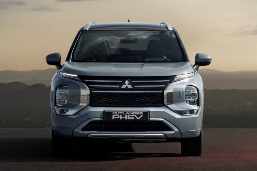 Mitsubishi Outlander5 | ยางรถยนต์ ราคาอัปเดต 2026 ครบทุกยี่ห้อ รวมยาง Ev | Autotirechecking