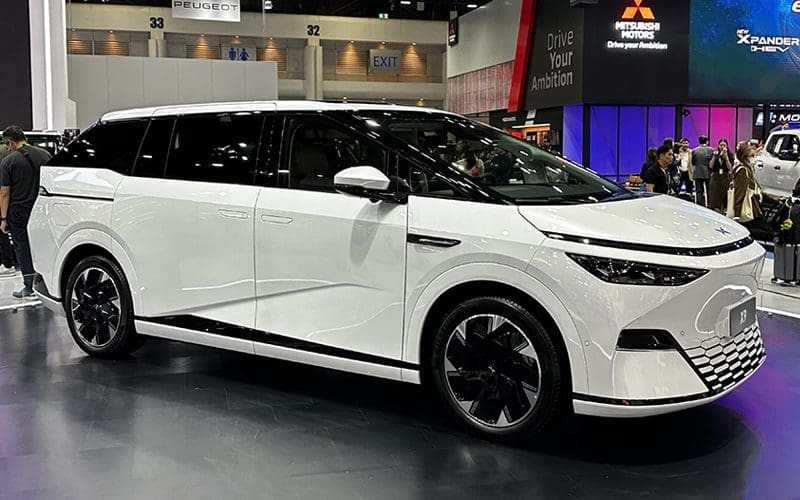 Xpeng X9 | ยางรถยนต์ ราคาอัปเดต 2026 ครบทุกยี่ห้อ รวมยาง Ev | Autotirechecking รถเด่น Motor Expo 2024