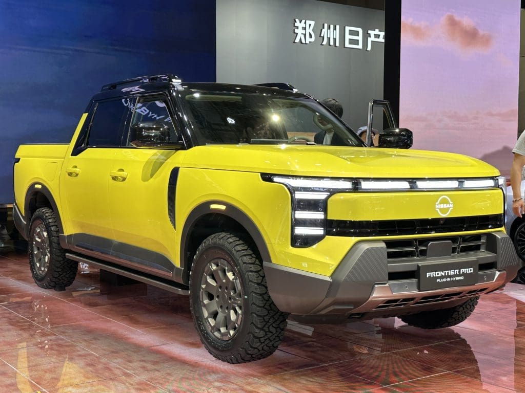 ภาพถ่าย Nissan Frontier Pro PHEV รถกระบะปลั๊กอินไฮบริดที่จัดแสดงในปี 2025 ไม่ใช่ภาพรุ่นจำหน่ายไทยหรือสเปกออสเตรเลียที่ยืนยันแล้ว