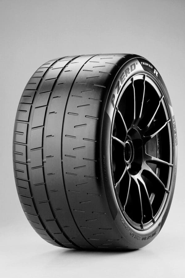 P Zero Trofeo R 3 | ยางรถยนต์ ราคาอัปเดต 2026 ครบทุกยี่ห้อ รวมยาง Ev | Autotirechecking