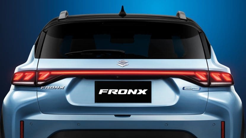 Suzuki Fronx 2026 Glx Plus ไฟท้าย Led | ยางรถยนต์ ราคาอัปเดต 2026 ครบทุกยี่ห้อ รวมยาง Ev | Autotirechecking ด้านท้าย Suzuki Fronx GLX Plus พร้อมไฟท้าย LED เชื่อมต่อเต็มแนว