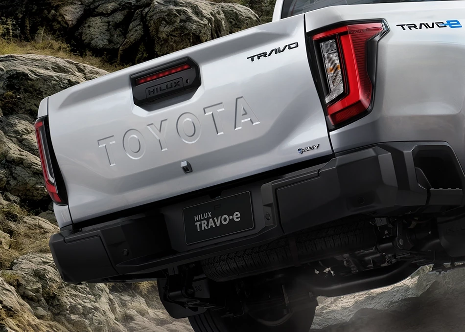 Toyota Travo E 6 | ยางรถยนต์ ราคาอัปเดต 2026 ครบทุกยี่ห้อ รวมยาง Ev | Autotirechecking