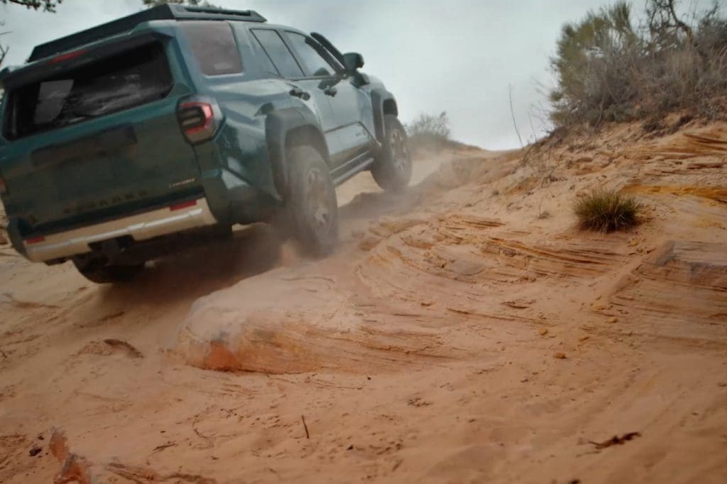 Toyota 4runner 20252 | ยางรถยนต์ ราคาอัปเดต 2026 ครบทุกยี่ห้อ รวมยาง Ev | Autotirechecking
