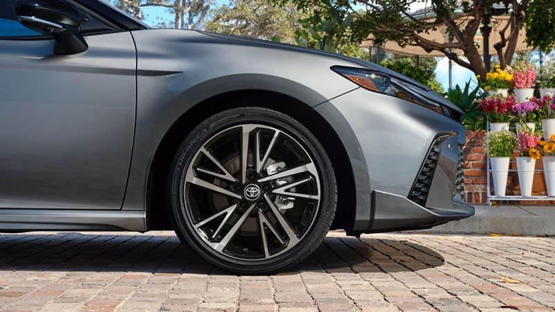 Toyota Camry Ev | ยางรถยนต์ ราคาอัปเดต 2026 ครบทุกยี่ห้อ รวมยาง Ev | Autotirechecking Toyota Camry EV