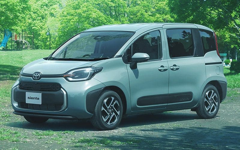 Toyota Sienta 2023 | ยางรถยนต์ ราคาอัปเดต 2026 ครบทุกยี่ห้อ รวมยาง Ev | Autotirechecking