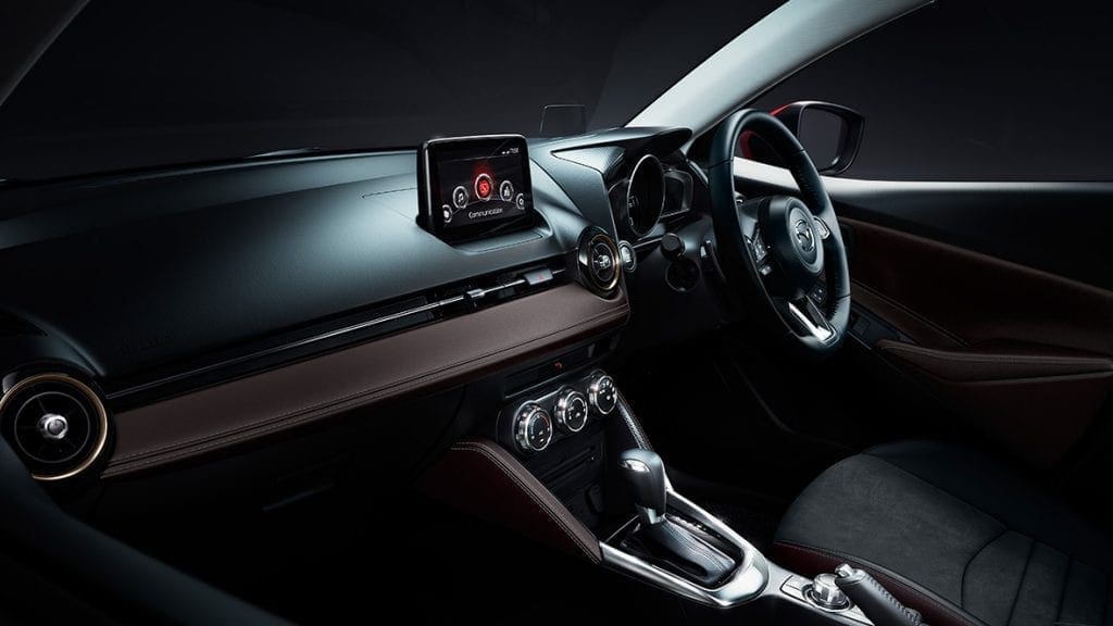 Cargalleryinterior03 | ยางรถยนต์ ราคาอัปเดต 2026 ครบทุกยี่ห้อ รวมยาง Ev | Autotirechecking