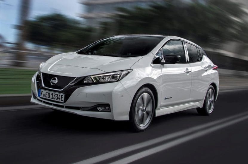 รถยนต์ไฟฟ้า Nissan Leaf ภาพประกอบแนวโน้มยอดขาย EV โลก